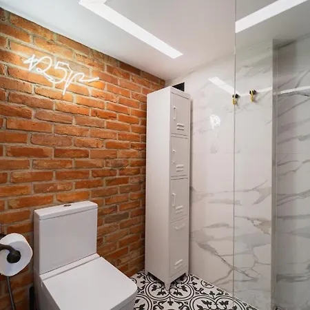 Апартаменты Loft -old Town -5 People-nice Design-near To Market Square