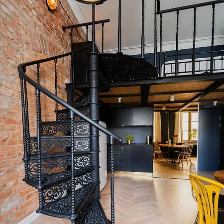 Loft Apart -old Town -5 People-nice Design-near To Market Square Apartament *