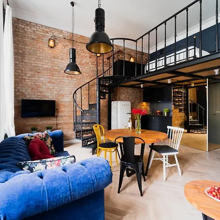 Loft Apart -old Town -5 People-nice Design-near To Market Square
